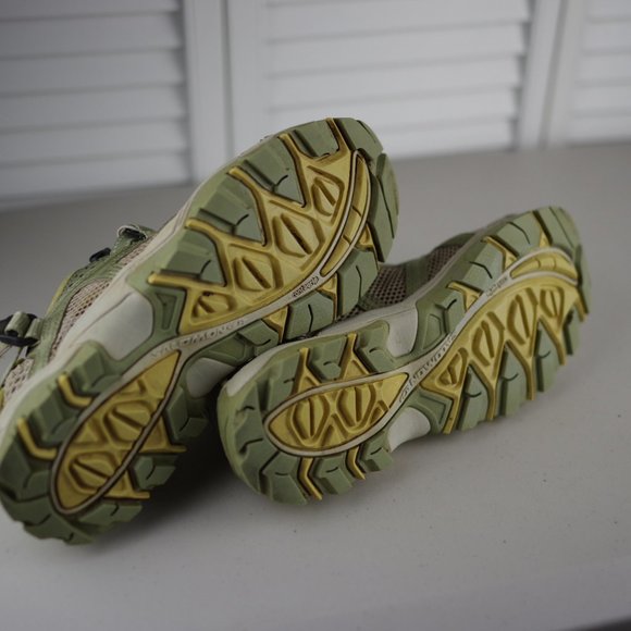 SALOMON WOMENS 8 SHOES HIKING OUTDOOR - Picture 3 of 6